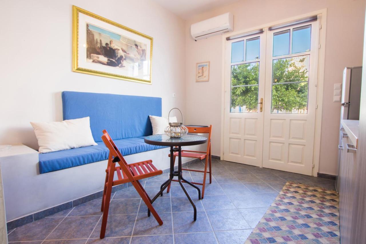 Finiki Studios Holiday home