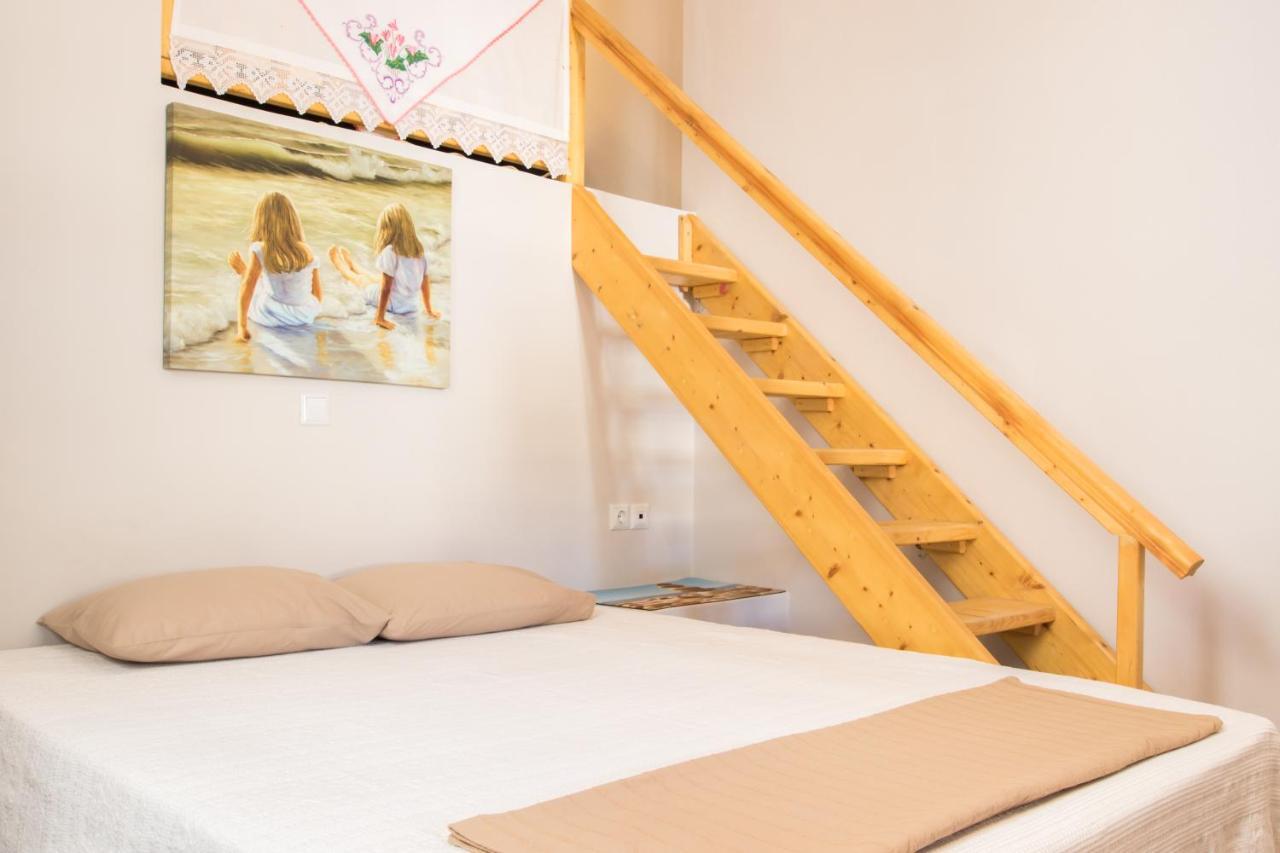 Finiki Studios Holiday home